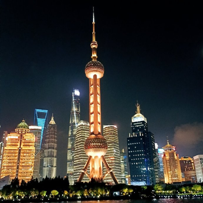 上海，繁华之都的历程与显赫地位