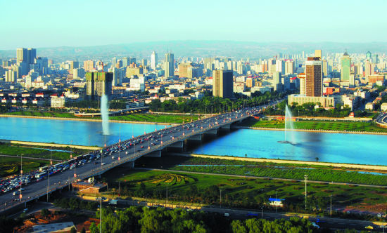 太原暖阳下的时光漫步